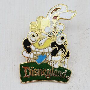 Vintage Disneyland Pin Amblin Who Framed Roger Rabbit Benny the Cab Taxi Gold